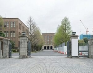 募集停止や学部再編が進む薬科大学の現状